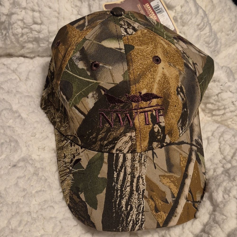 NWTF Turkey RealTree Hardwood Greens Velcroback Hat - New